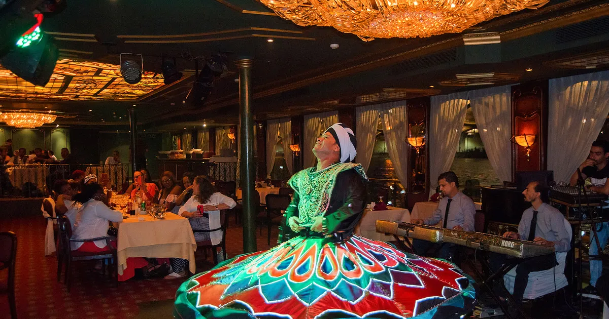 Disfrute de una Velada Inolvidable con el Mejor Crucero Con Cena en El Cairo
