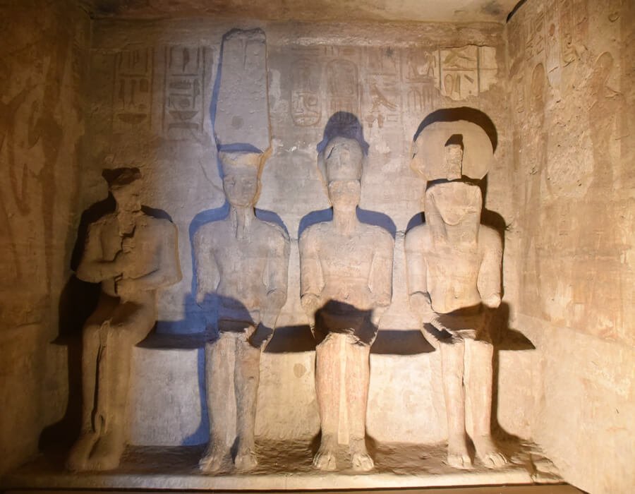 Expedición Exclusiva al Corazón de Nubia Tour De El Cairo a Abu Simbel