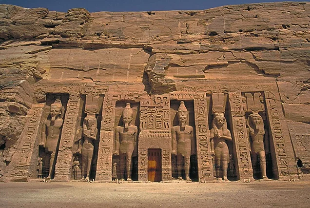 Del Mar Rojo a la Antigua Nubia Expedición Privada de Marsa Alam a Abu Simbel