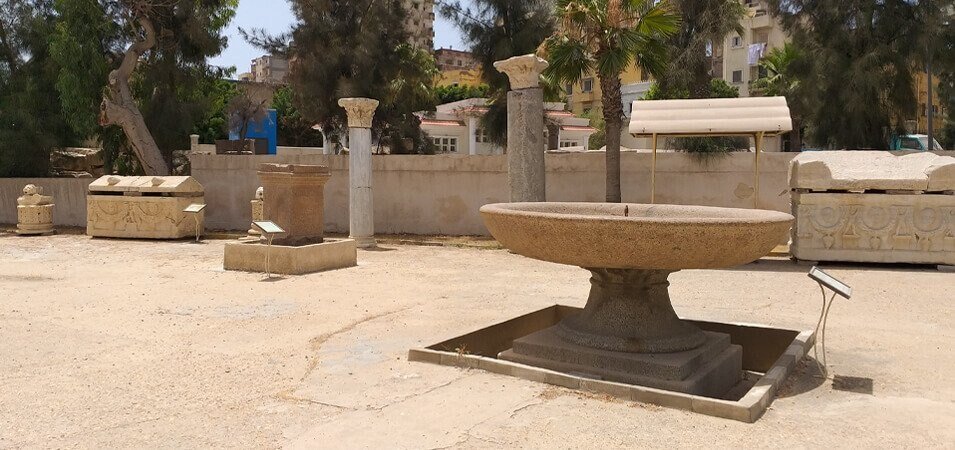 Excursión a Alejandría Desde El Cairo Tour Privado VIP con Catacumbas y Almuerzo de Mariscos