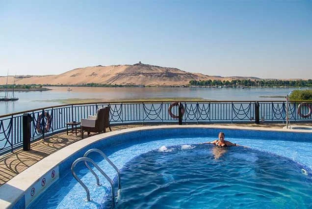 Crucero Nilo Amwaj Living Stone 5 Días Luxor Asuán