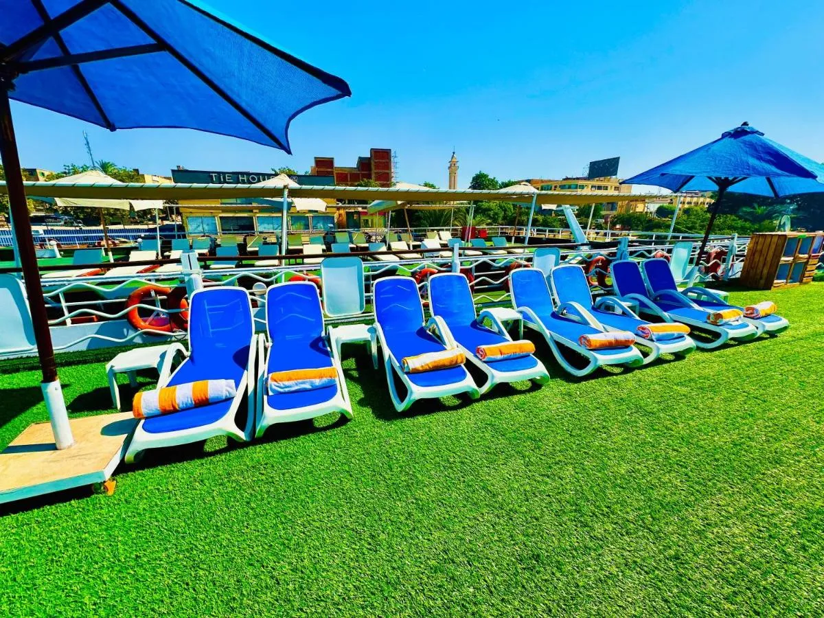 Crucero Nilo Chateau Lafayette 5 Días Luxor Asuán