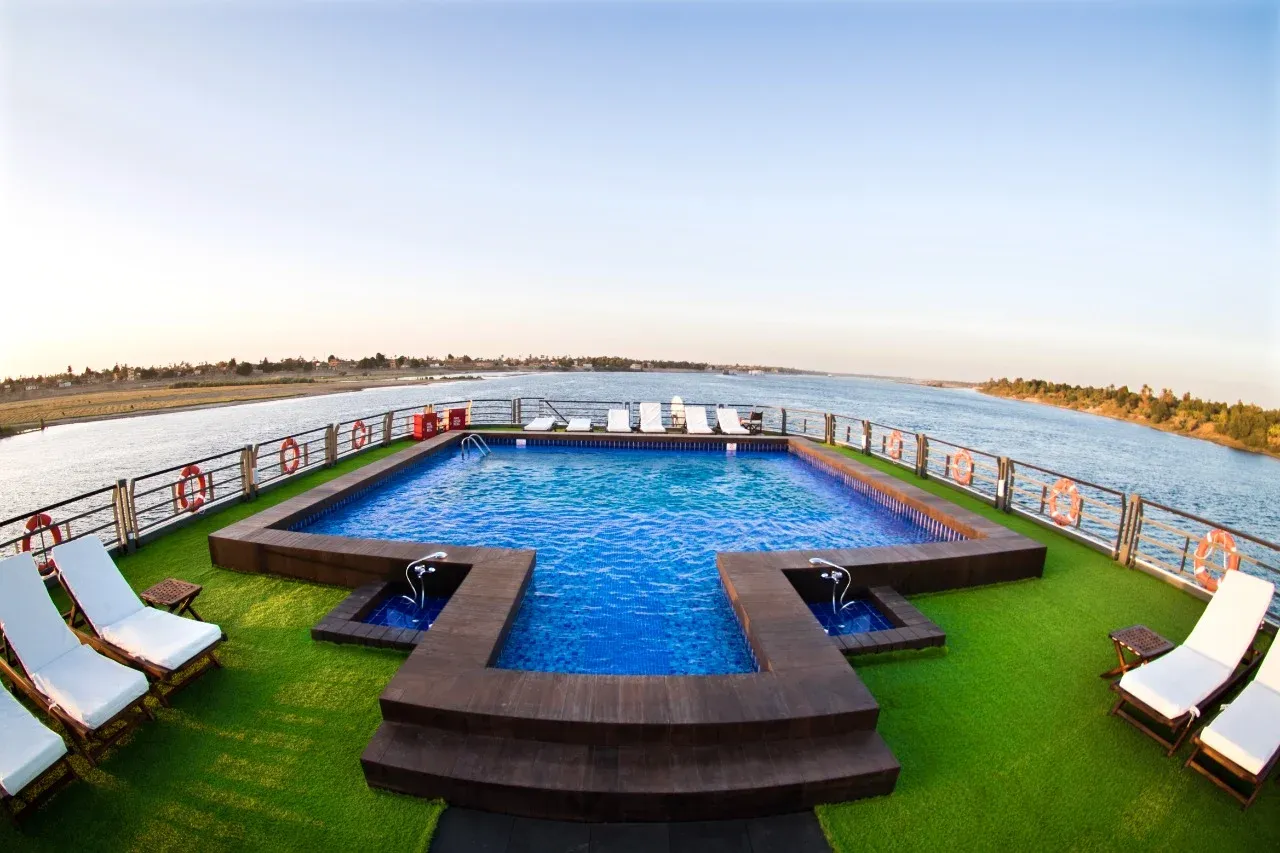 Crucero Nilo Concerto II 5 Días Luxor Asuán