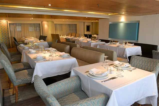 Crucero Nilo Farida 4 Días Asuán Luxor