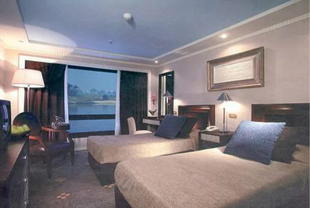 Crucero Nilo Movenpick Sun Ray 5 Días Luxor Asuán