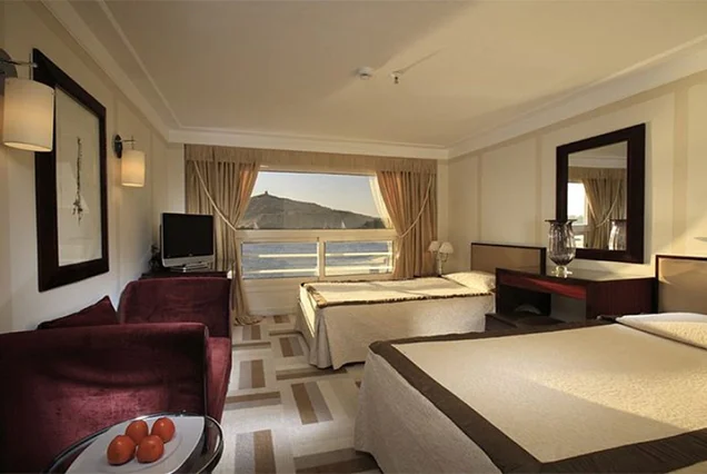 Crucero Nilo Mövenpick MS Hamees 5 Días Luxor Asuán