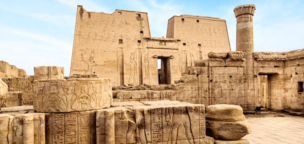 Crucero Nilo Mövenpick MS Hamees 5 Días Luxor Asuán