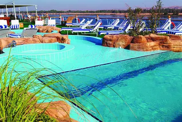 Crucero Nilo Mövenpick MS Royal Lotus 5 Días Luxor Asuán