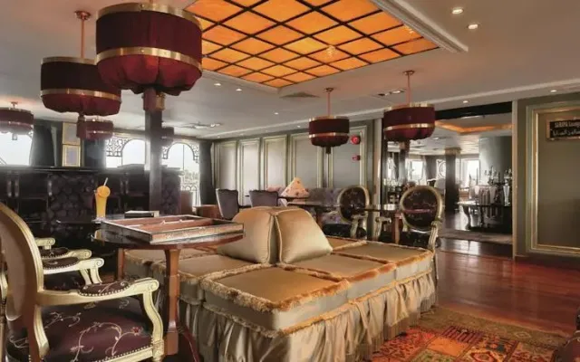 Crucero Nilo Mövenpick SS Misr 4 Días Asuán Luxor