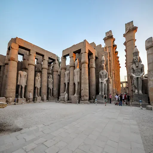 3 Dias en Luxor Tour VIP con Hotel 5* Valle de los Reyes y Templos de Abidós