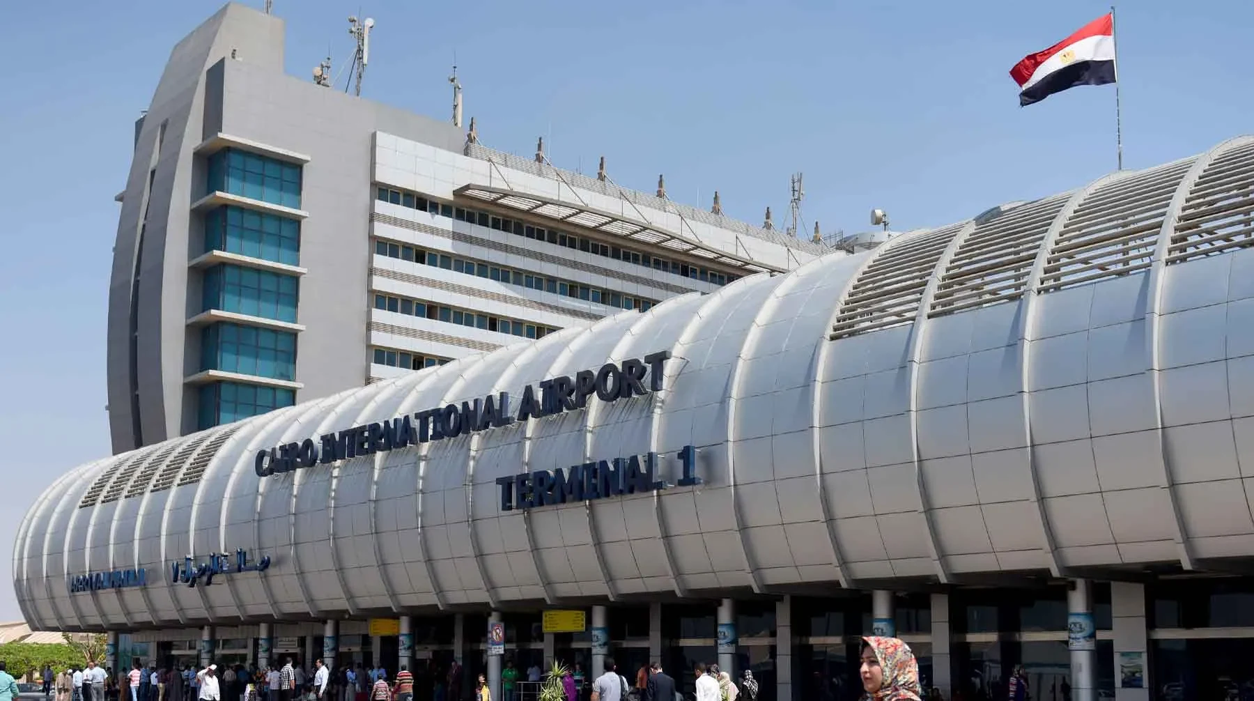 Conexión Inmediata con la Historia Faraónica Tour desde el aeropuerto de El Cairo a las pirámides