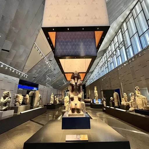 Conexión Inmediata con la Historia Faraónica Tour desde el aeropuerto de El Cairo a las pirámides