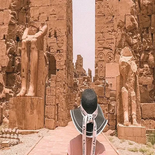 Expedición de Alta Gama: Crucero Luxor Abu Simbel de 5 Días