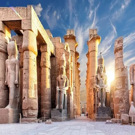 Experiencia Inolvidable: Crucero Nilo Luxor Aswan de 4 Días