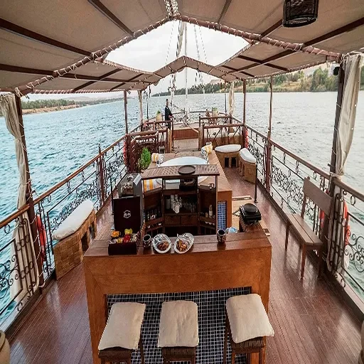 Dahabiya Crucero Nilo Amirat 5 Días Luxor Asuán
