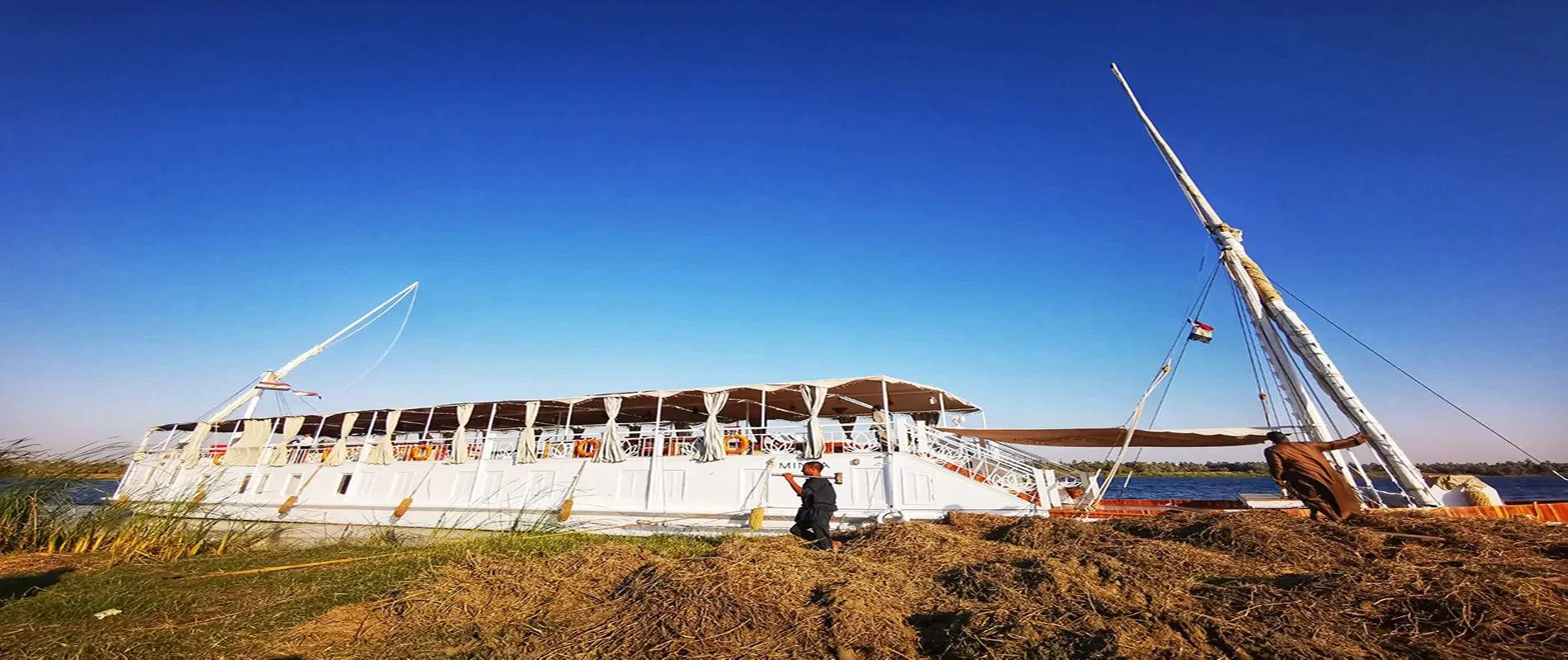 Dahabiya Crucero Nilo Minya 5 Días Luxor Asuán