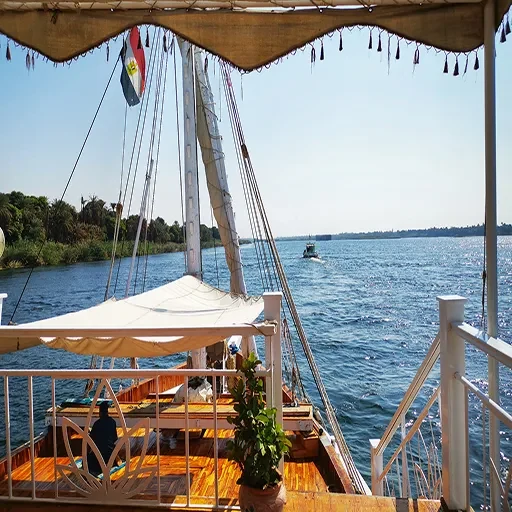 Dahabiya Crucero Nilo Minya 5 Días Luxor Asuán