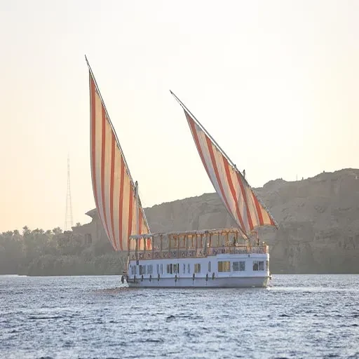 Dahabiya Crucero Nilo Three Pyramids 4 Días Asuán Luxor