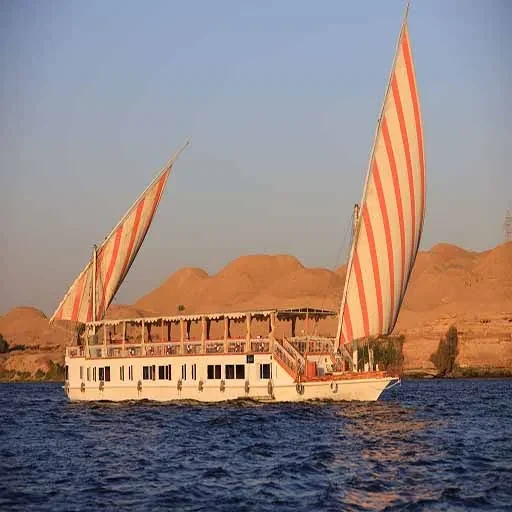 Dahabiya Crucero Nilo Three Pyramids 5 Días Luxor Asuán