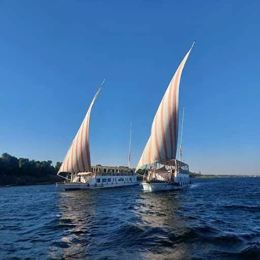 Dahabiya Crucero Nilo Three Pyramids 8 Días Luxor Asuán