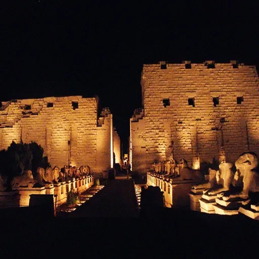 Espectáculo De Luz Y Sonido en El Templo De Karnak