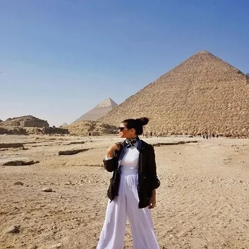 Excursión de Élite por Aire a las Pirámides y el Gran Museo Egipcio De El Cairo