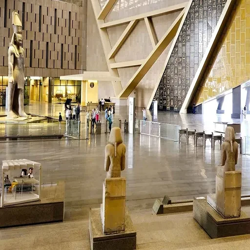 Excursión de Élite por Aire a las Pirámides y el Gran Museo Egipcio De El Cairo