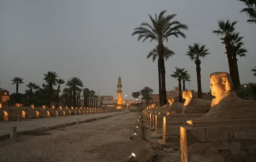 Luxor en 3 Dias Tour VIP con Hotel 5* Valle de los Reyes y Museos Privados
