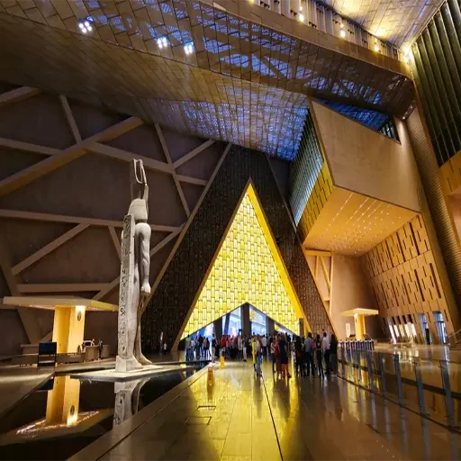 Excursión Privada al Nuevo Gran Museo Egipcio De El Cairo desde Hurghada