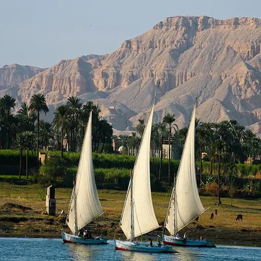 Paseo en Faluca Por El Nilo Aswan Tour Privado VIP al Atardecer