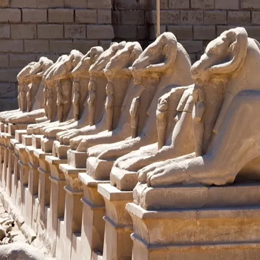 Vacaciones en Hurghada Gran Circuito de 12 Días con Crucero por el Nilo y El Cairo