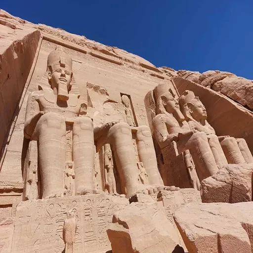 Viaje De Asuán a Abu Simbel Con Vuelo Incluido