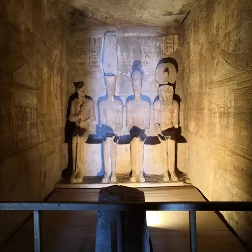 Viaje De Asuán a Abu Simbel Con Vuelo Incluido