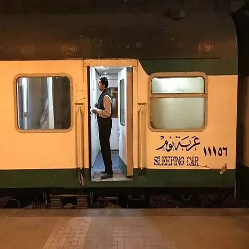 Viaje en Tren De El Cairo a Abu Simbel