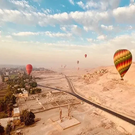 Aventura al Amanecer: Viaje en Globo Luxor con Hod Hod Soliman