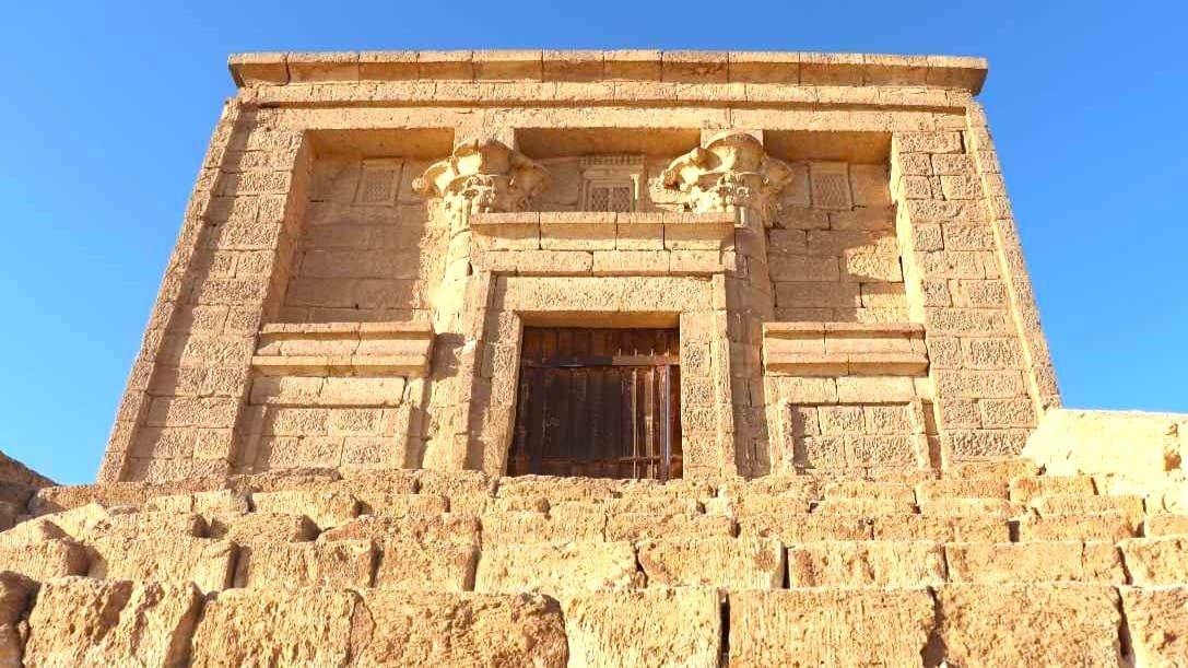 Excursión a Menia desde El Cairo: Guía Completa
