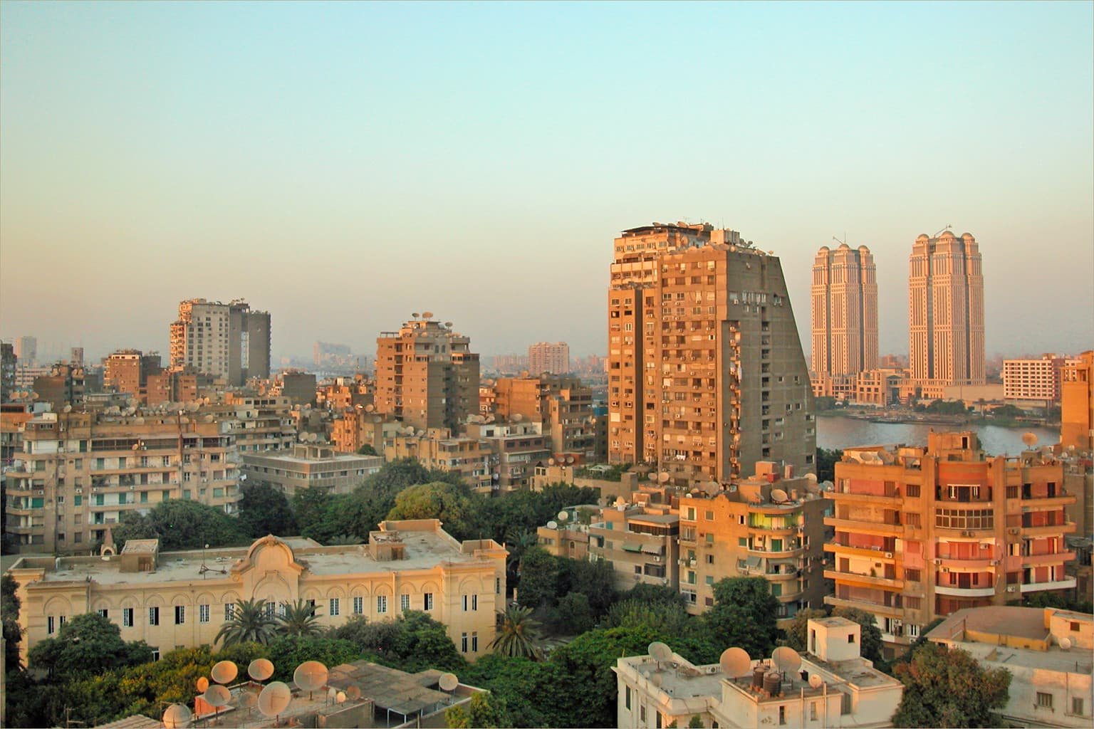 Hospitalidad Y Vida Social: Un Puente Entre España Y Egipto