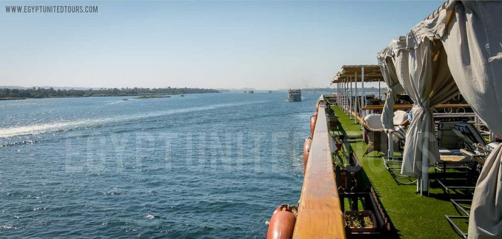 Kayak En Egipto: Nilo, Mar Rojo y Lagos del Desierto