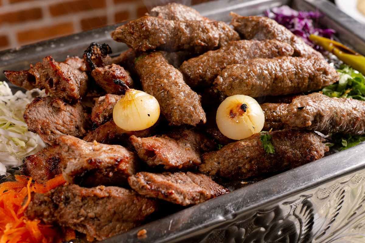 Qué es y cómo se cocina la kofta en Egipto