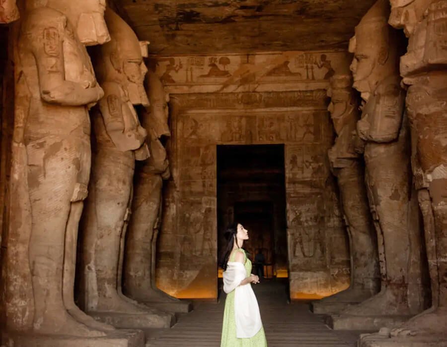 El Despertar de los Colosos Nubios Tour a Abu Simbel con Pernoctación