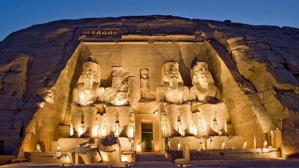 Los monumentos y sitios históricos entre Asuán y Abu Simbel