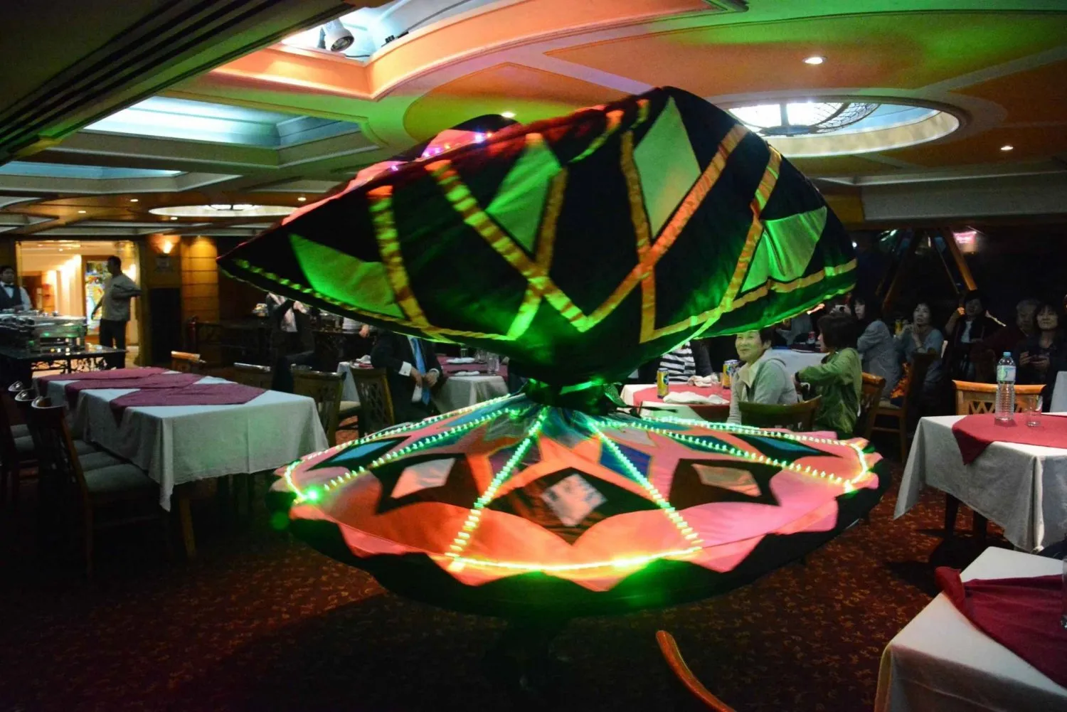 Disfrute de una Velada Inolvidable con el Mejor Crucero Con Cena en El Cairo