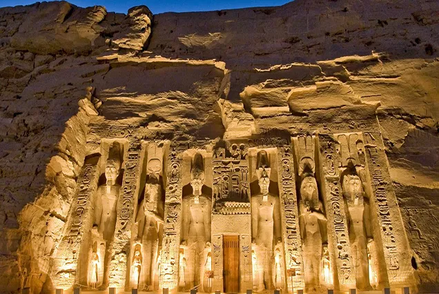 Explore los Secretos del Alto Egipto con el Exclusivo Crucero Luxor Aswan 3 Noches